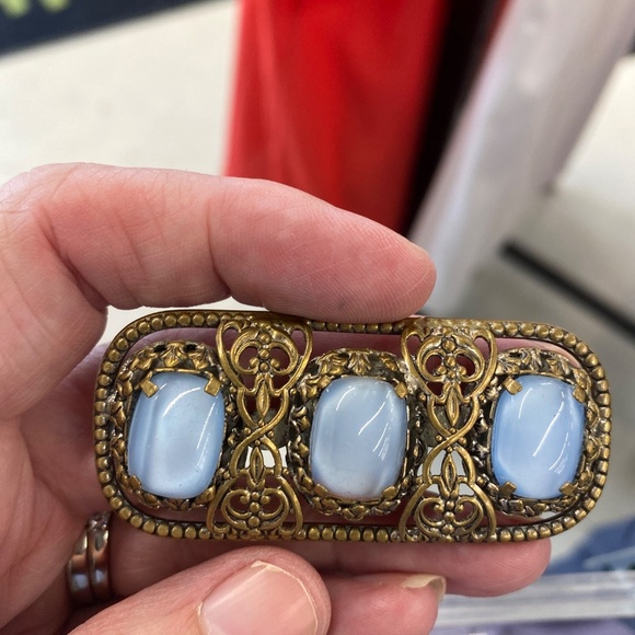 CZECH Art Deco Filigree Brooch – Opalescent Blue Glass | Wedding Something Blue - Picture 4 of 16